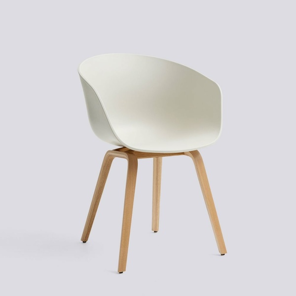 Hay AAC 22 Melange Cream Lakkert Eik